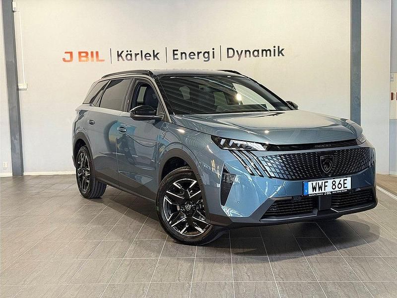 Blå Begagnad 2025 Peugeot 5008 GT Minibuss | 419 900 kr - Bild 1/4