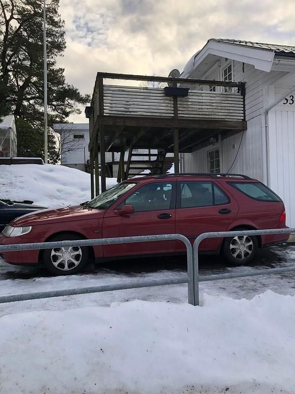 Begagnad 2005 Saab 9-5 Kombi | 10 000 kr (Superpris) - Bild 1/4