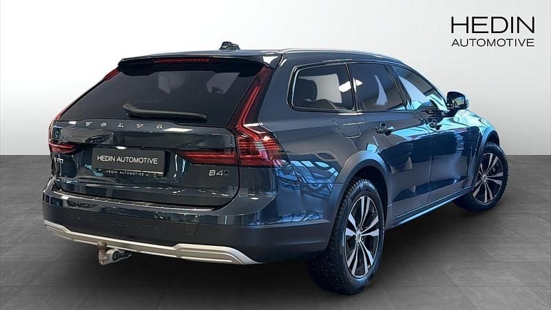 Begagnad Volvo V90 CC 197 HK (144 kW) 2023 Blå Kombi