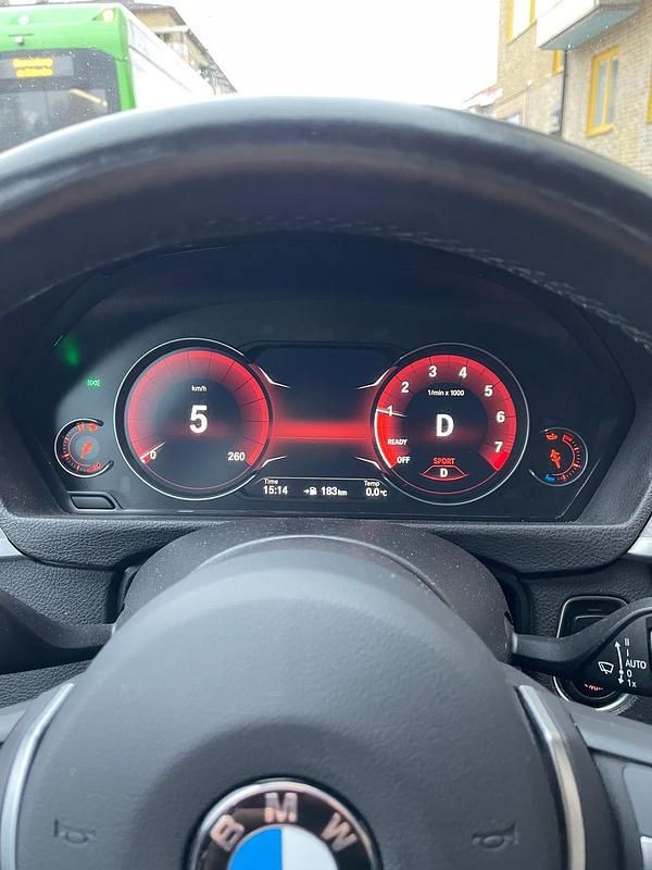 Begagnad BMW 320 M Sport 184 HK (135 kW) 2018 Kombi