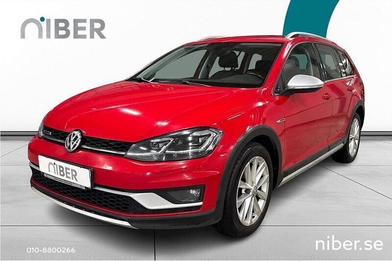 Röd Begagnad 2018 VW Golf Alltrack Kombi | 129 900 kr (Marknadspris) - Bild 1/4