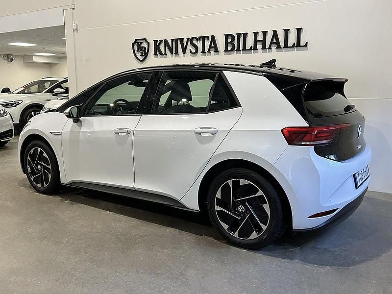 Begagnad VW ID.3 Pro Performance 150 kW (204 HK) 2021 Vit Halvkombi
