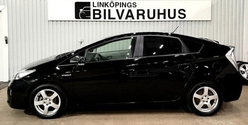 Svart Begagnad 2011 Toyota Prius Halvkombi | 139 900 kr - Bild 1/4