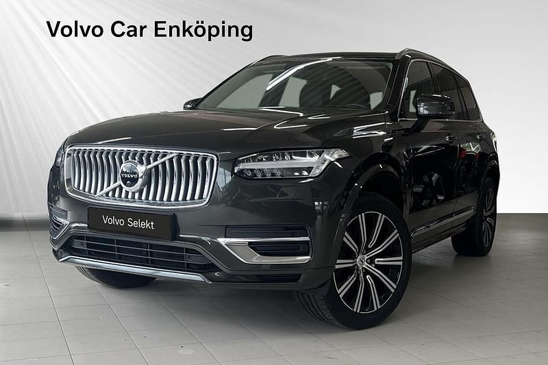 Grå Begagnad 2022 Volvo XC90 Inscription SUV | 569 900 kr (Marknadspris) - Bild 1/3