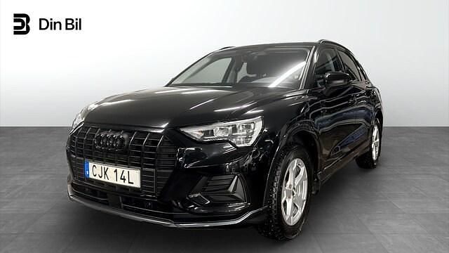 Begagnad Audi Q3 Advanced Plus 150 HK (110 kW) 2021 Mytsvart metallic SUV