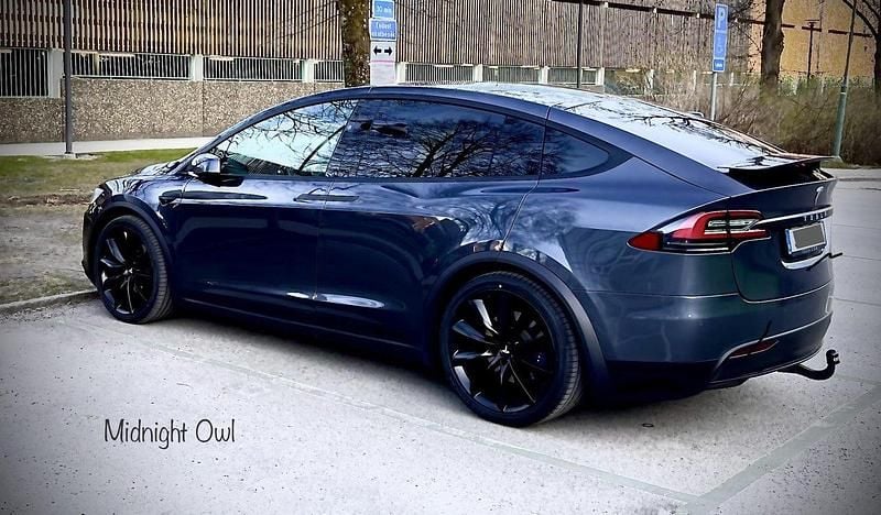Grå Begagnad 2020 Tesla Model X SUV | 425 000 kr (Superpris) - Bild 1/4