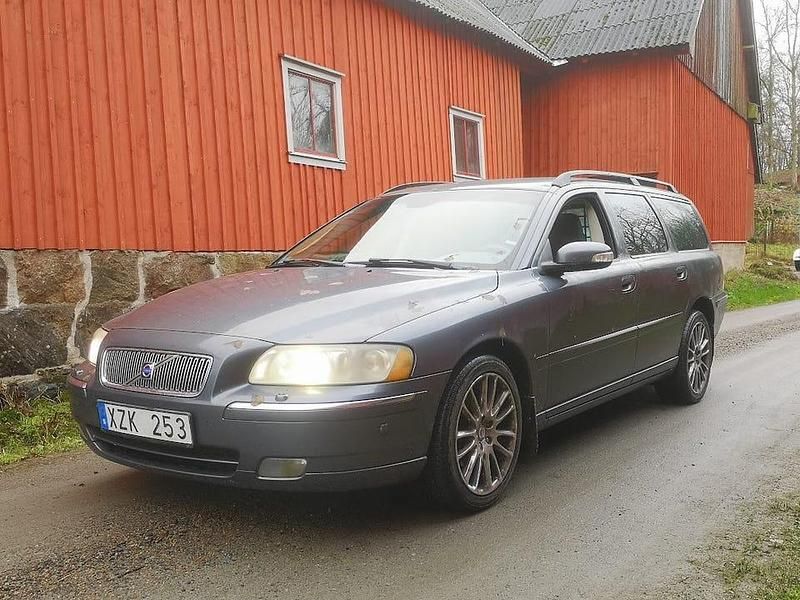 Begagnad 2007 Volvo V70 Kombi | 10 000 kr (Superpris) - Bild 1/4