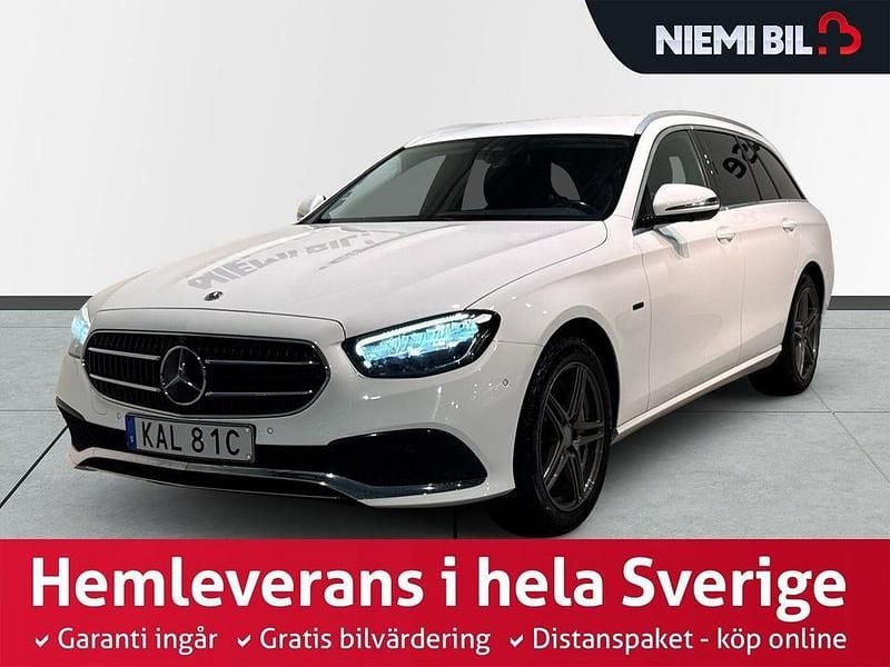 Vit Begagnad 2021 Mercedes E300 Avantgarde Kombi | 369 900 kr (Marknadspris) - Bild 1/3