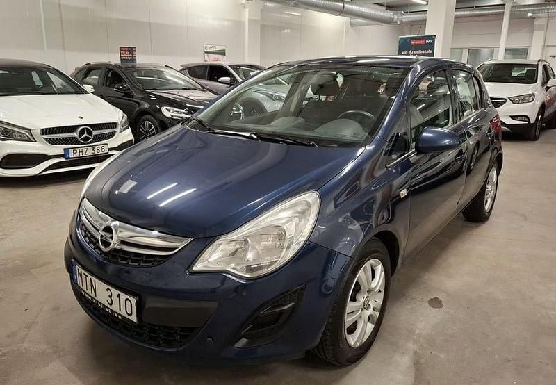 Blå Begagnad 2012 Opel Corsa Enjoy Halvkombi | 75 999 kr (Lite dyr) - Bild 1/3