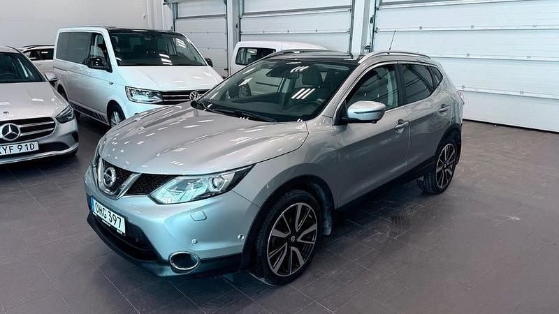 Begagnad Nissan Qashqai 116 HK (85 kW) 2016 Gråmetallic SUV