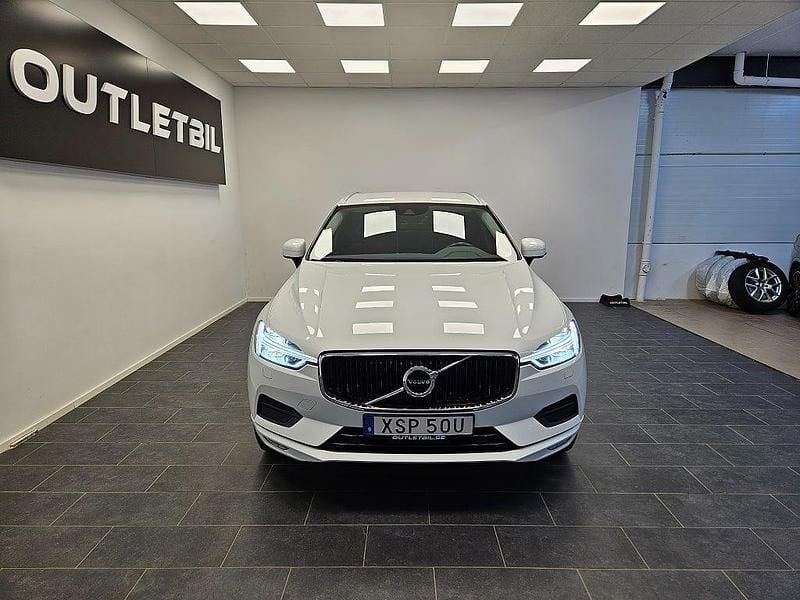 Begagnad Volvo XC60 Momentum 250 HK (183 kW) 2020 Vit SUV