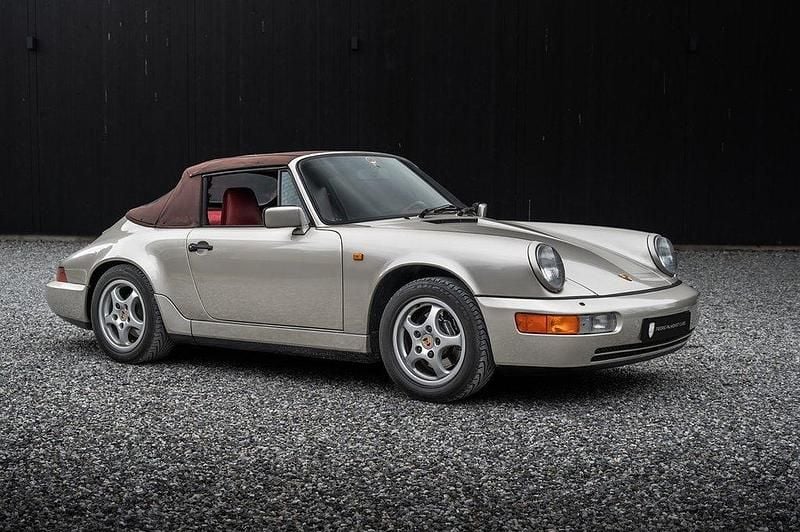 Ljusgrå Begagnad 1990 Porsche 911 Carrera Cabriolet Cab | 895 000 kr - Bild 1/4
