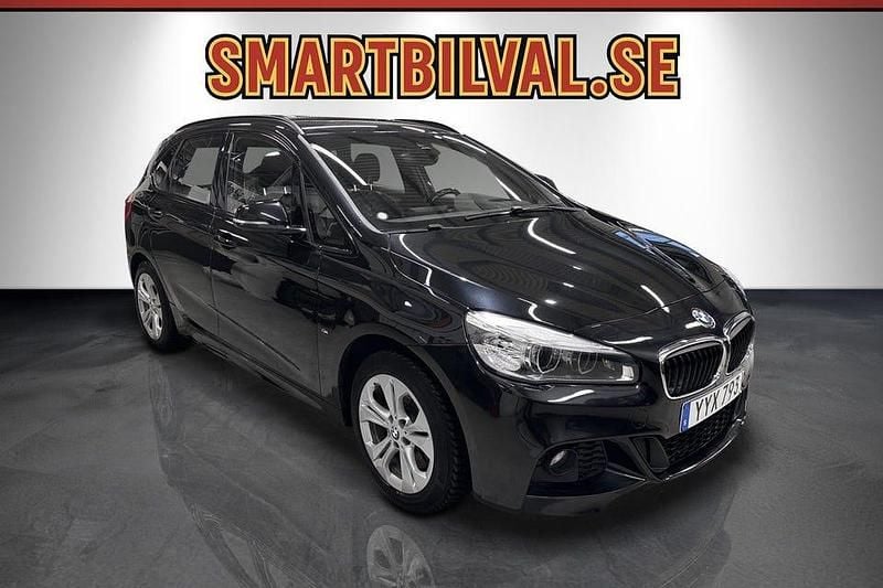 Svartmetallic Begagnad 2018 BMW 225 Active Tourer M Sport Minibuss | 179 900 kr (Bra pris) - Bild 1/3