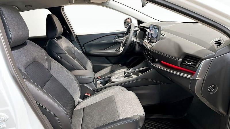 Ny Nissan Qashqai N-Connecta 2025 Vit SUV