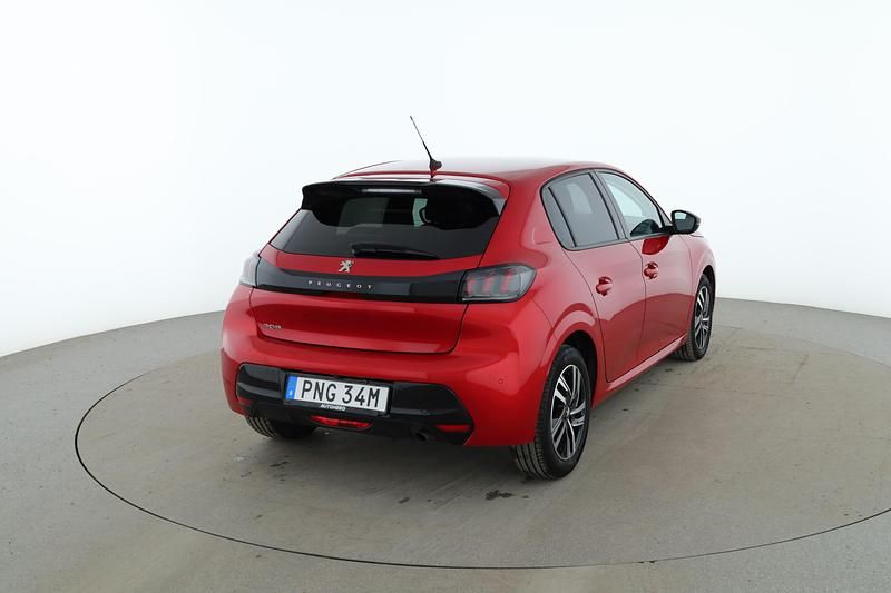 Begagnad Peugeot 208 Allure 101 HK (74 kW) 2022 Röd Halvkombi