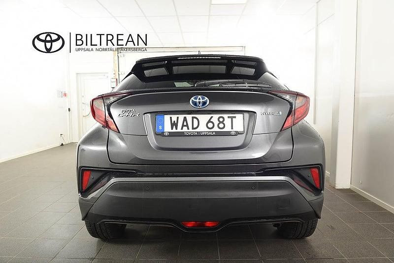Begagnad Toyota C-HR Edition 122 HK (89 kW) 2022 Mörkgrå SUV