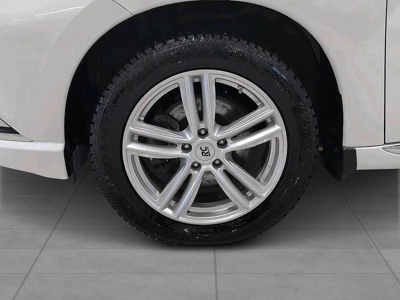 Begagnad Mitsubishi Outlander P-HEV Comfort Edition 224 HK (164 kW) 2019 Vit SUV