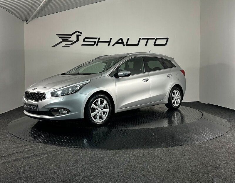Grå Begagnad 2013 Kia Ceed Sportswagon Comfort Kombi | 94 900 kr (Marknadspris) - Bild 1/4