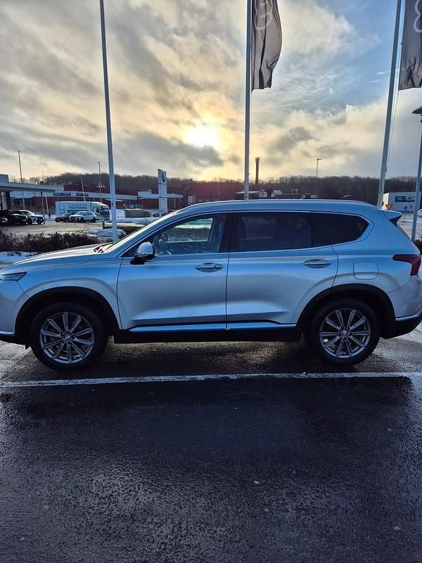 Begagnad 2023 Hyundai Santa Fe SUV | 550 000 kr (Dyr) - Bild 1/4
