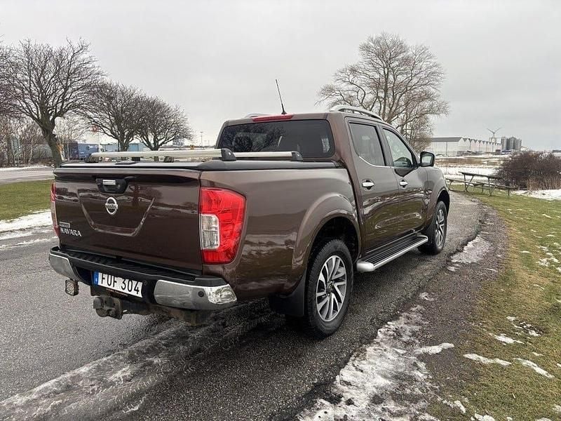 Begagnad Nissan Navara 360º 190 HK (139 kW) 2016 Brun Pickup