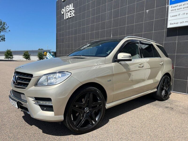 Ljusgul Begagnad 2012 Mercedes ML350 AMG line SUV | 219 900 kr (Marknadspris) - Bild 1/4