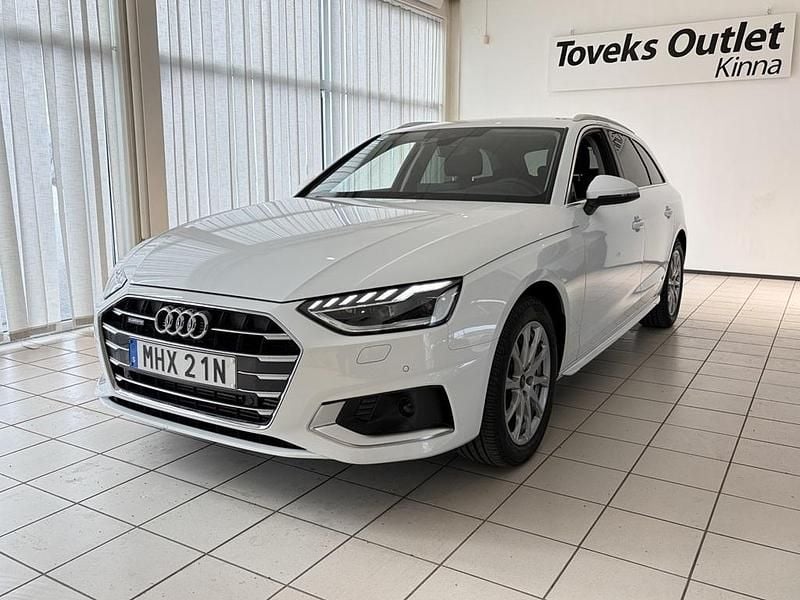 Vit Begagnad 2024 Audi A4 Kombi | 389 900 kr (Marknadspris) - Bild 1/4