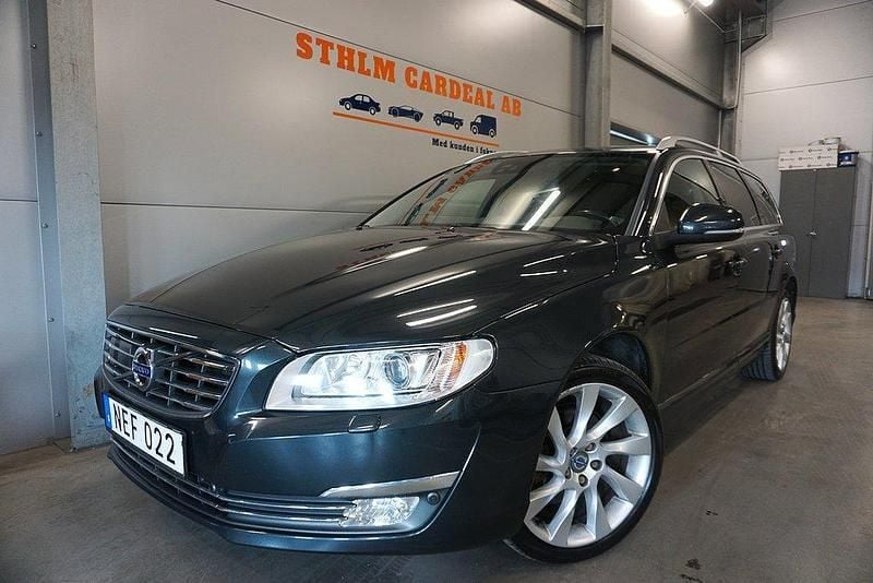 Grå Begagnad 2016 Volvo V70 Standard Kombi | 179 800 kr (Lite dyr) - Bild 1/4