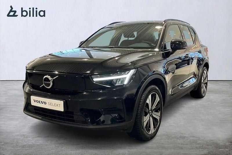 Begagnad Volvo XC40 Core 185 kW (252 HK) 2022 Svart SUV