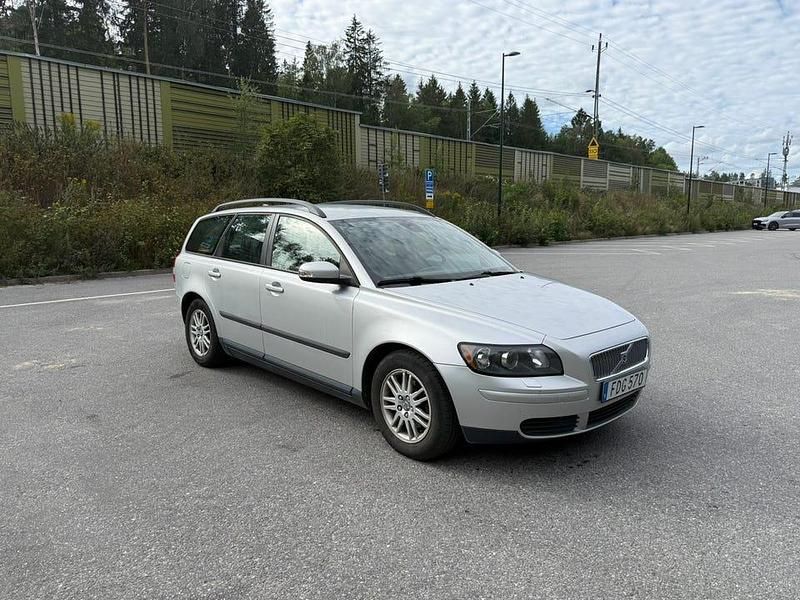 Begagnad 2007 Volvo V50 Kombi | 16 000 kr (Superpris) - Bild 1/4