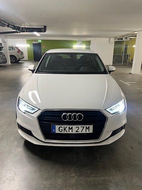 Begagnad 2020 Audi A3 Sportback Halvkombi | 190 000 kr (Bra pris) - Bild 1/4