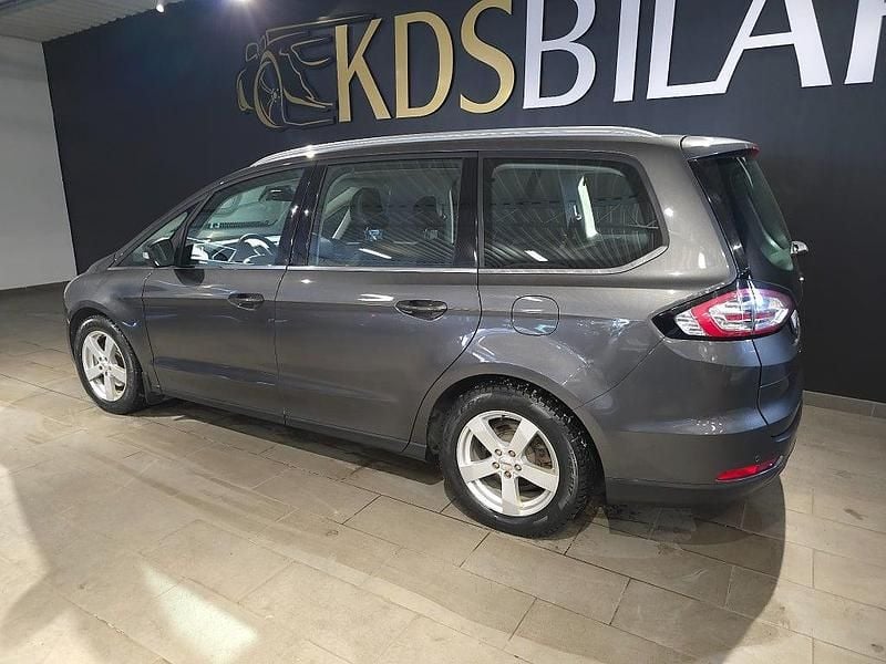 Begagnad Ford Galaxy Business Edition 180 HK (132 kW) 2016 Grå Minibuss