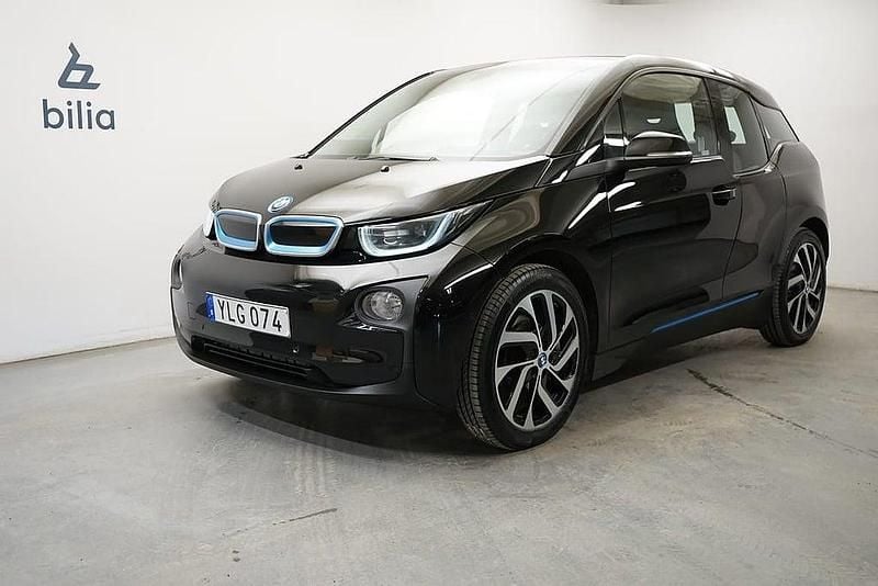 Svart Begagnad 2017 BMW i3 Halvkombi | 134 900 kr (Marknadspris) - Bild 1/4