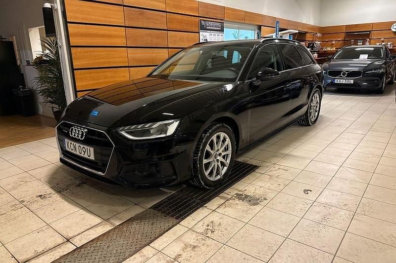 Svart Begagnad 2022 Audi A4 Kombi | 329 900 kr (Lite dyr) - Bild 1/4