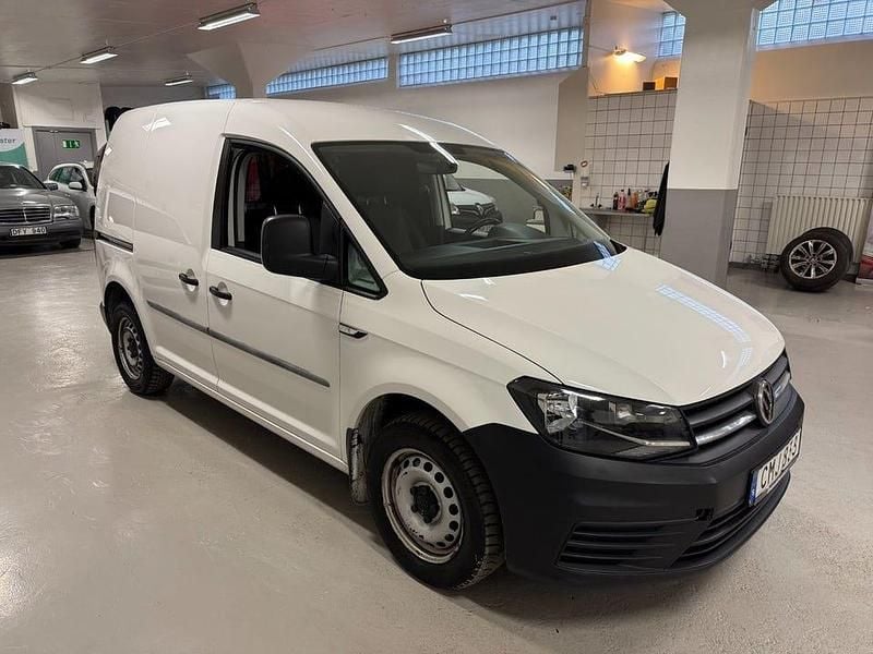Begagnad VW Caddy 75 HK (55 kW) 2018 Vit Minibuss