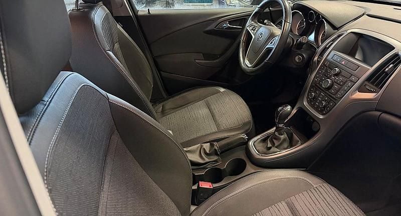 Begagnad Opel Astra drive 140 HK (102 kW) 2016 Blå Kombi