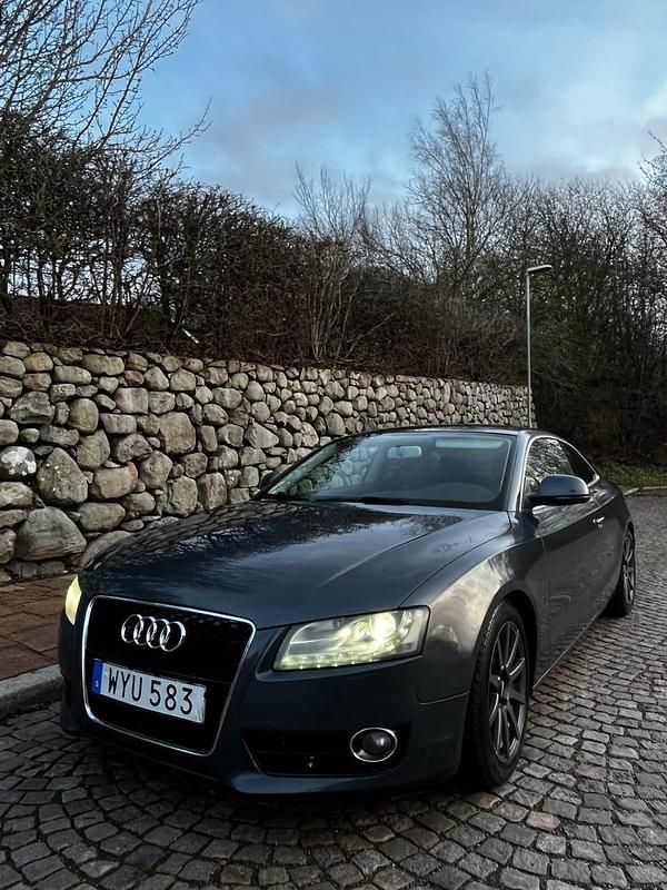 Begagnad 2009 Audi A5 Sportkupé | 70 000 kr (Marknadspris) - Bild 1/4