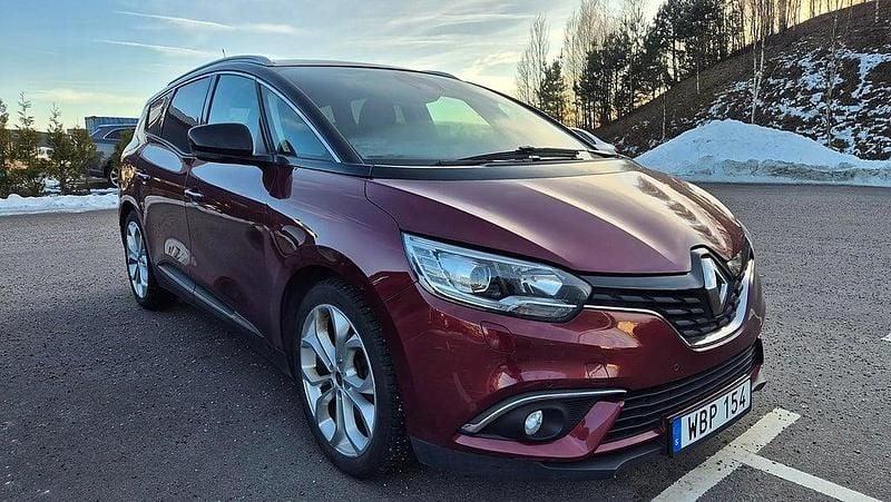 Brun Begagnad 2016 Renault Grand Scénic IV Minibuss | 109 900 kr (Marknadspris) - Bild 1/4