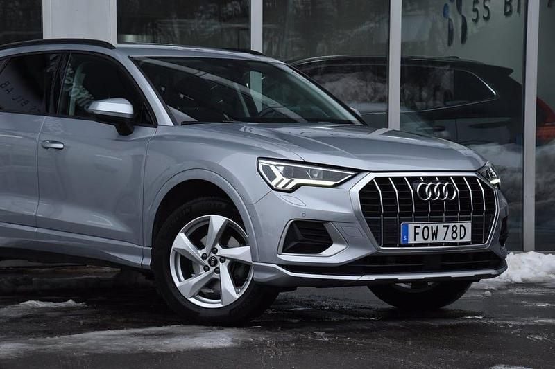 Begagnad Audi Q3 150 HK (110 kW) 2021 Silver SUV