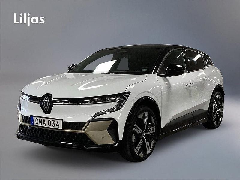 Vit Begagnad 2022 Renault Mégane Iconic Halvkombi | 299 000 kr (Marknadspris) - Bild 1/3