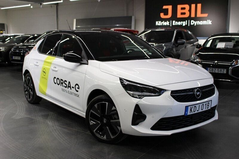 Vit Begagnad 2022 Opel Corsa-e Halvkombi | 189 900 kr (Marknadspris) - Bild 1/4