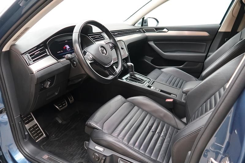 Begagnad VW Passat Alltrack 223 HK (164 kW) 2018 Blå Kombi