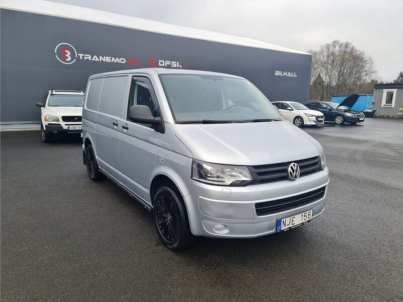 Silver Begagnad 2014 VW T5 Van | 79 900 kr (Superpris) - Bild 1/4