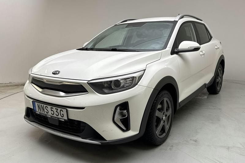 Vit Begagnad 2021 Kia Stonic SUV | 109 000 kr (Superpris) - Bild 1/4