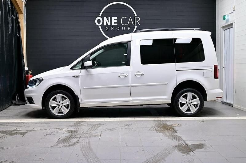 Begagnad VW Caddy Life 150 HK (110 kW) 2020 Vit Minibuss