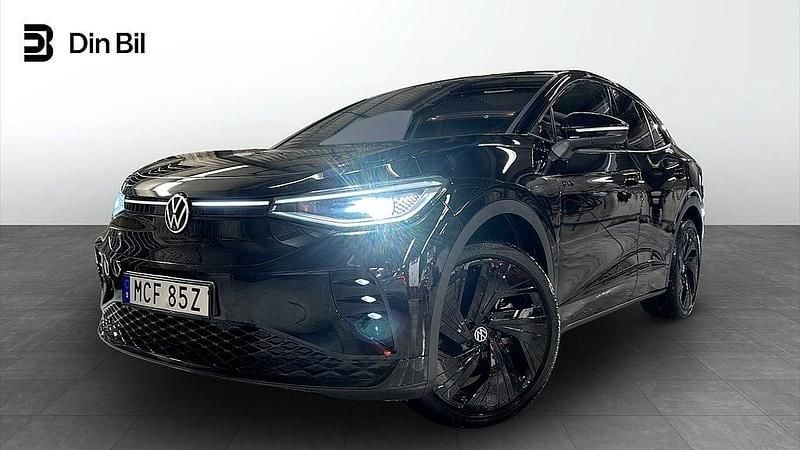 Svart (grenadilla black metallic) Begagnad 2024 VW ID.5 GTX SUV | 529 900 kr - Bild 1/4