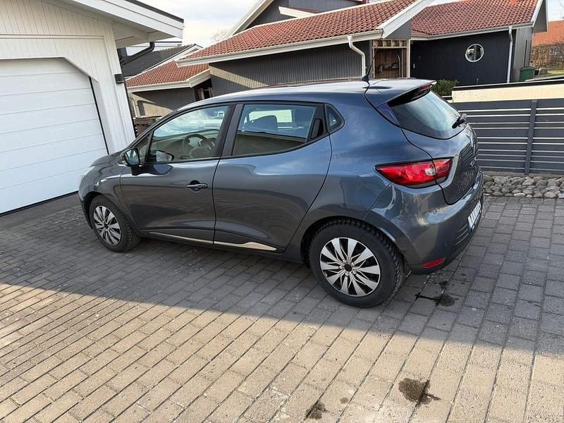 Begagnad Renault Clio IV 73 HK (53 kW) 2018