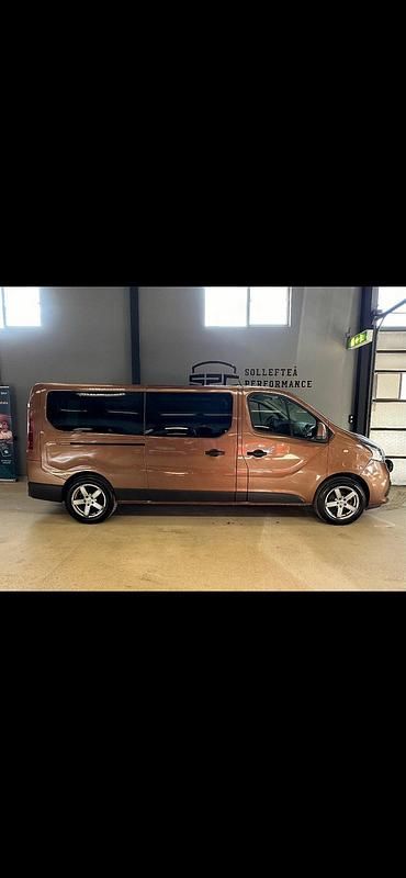Brun Begagnad 2018 Nissan NV300 Van | 189 900 kr (Dyr) - Bild 1/4