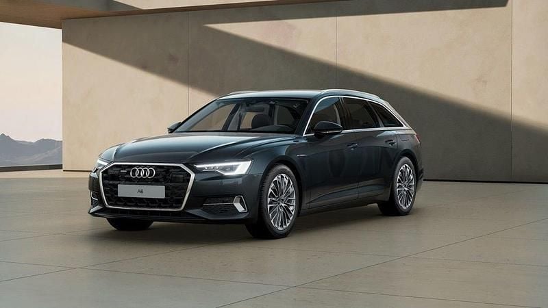 Grå (manhattangrå metallic) Ny 2025 Audi A6 Advanced Plus Kombi | 689 000 kr (Dyr) - Bild 1/4