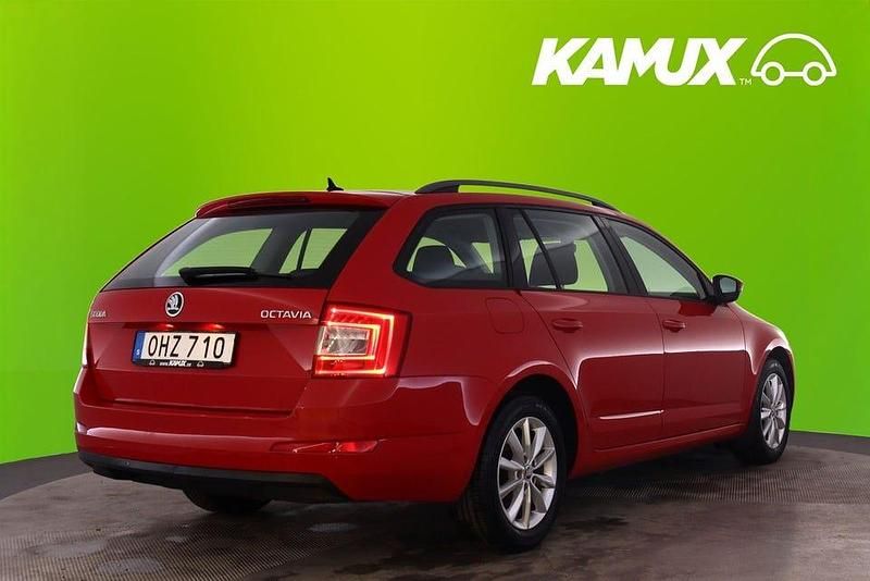 Begagnad Skoda Octavia Ambition 116 HK (85 kW) 2017 Röd Kombi