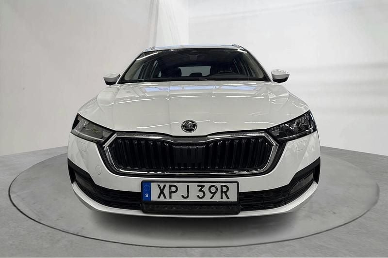 Begagnad Skoda Octavia G-TEC 130 HK (95 kW) 2022 Vit Kombi